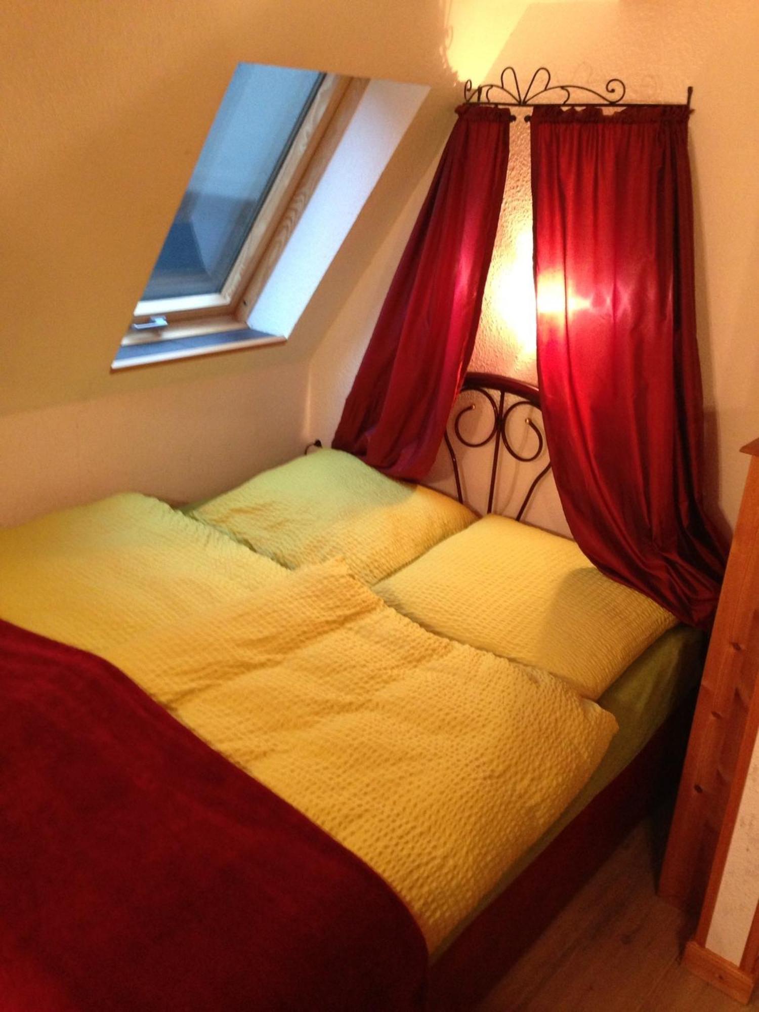 Das Loreley Weinstuebchen Sankt Goarshausen Zimmer foto